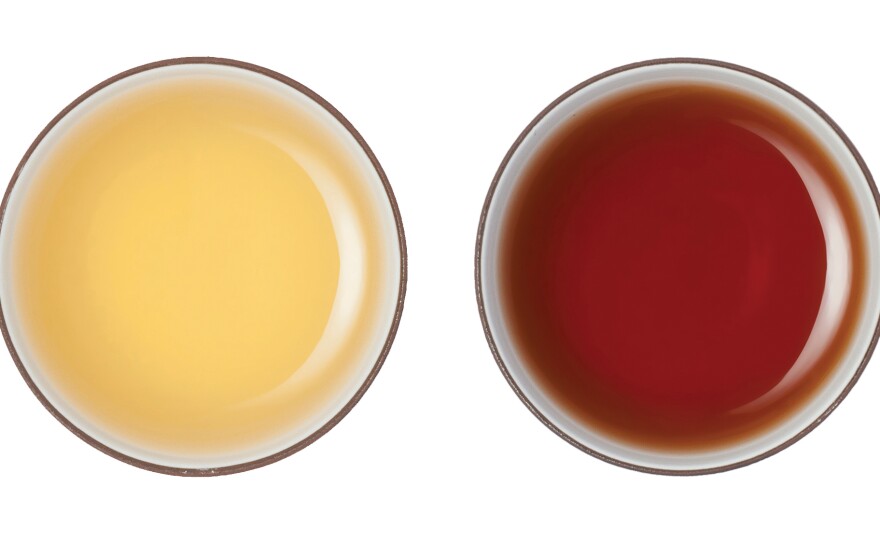 Traditional Sheng Pu'er (left), is allowed to naturally ferment and mature in flavor over time. The more recently invented Shu Pu'er (right) is piled into a moist mass and fermented far more quickly.