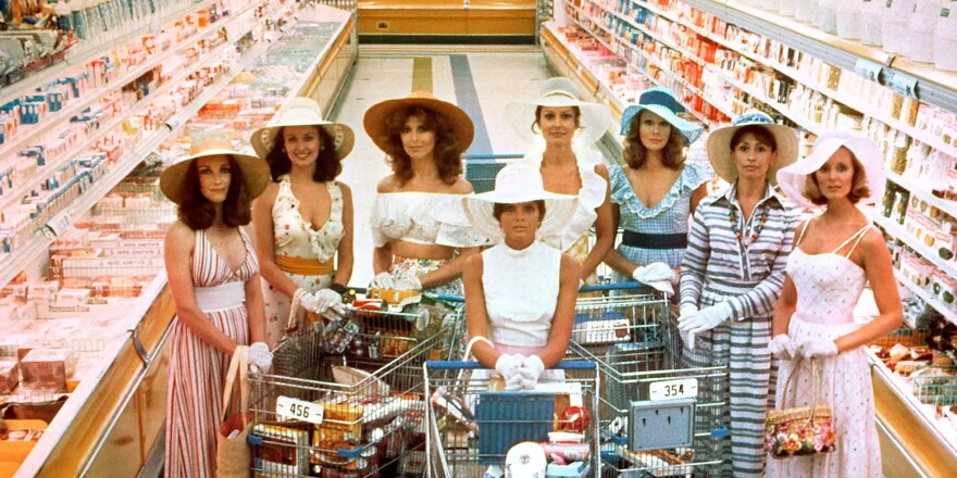 Katherine Ross (center) and the perfect 70s housewives of "The Stepford Wives."