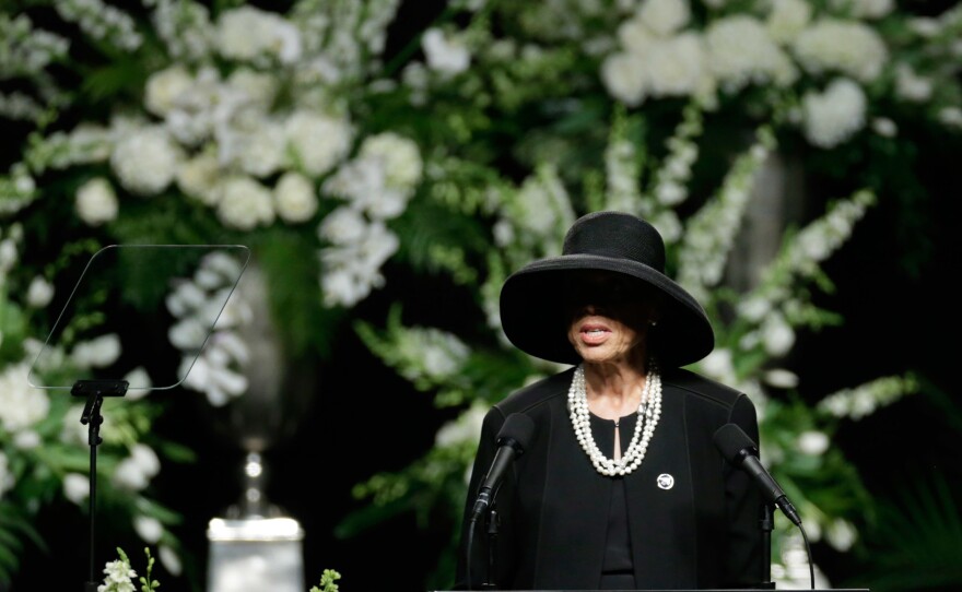 Lonnie Ali thanked everyone who came to honor and say farewell to her husband.