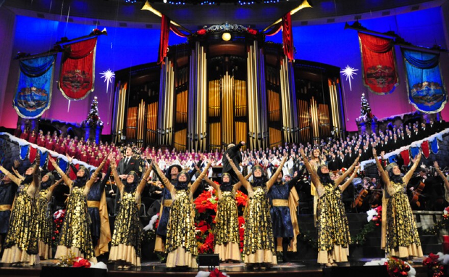 Dancers join the renowned Mormon Tabernacle Choir and Orchestra at Temple Square in a magnificent Christmas special featuring some of the season’s best-loved songs.