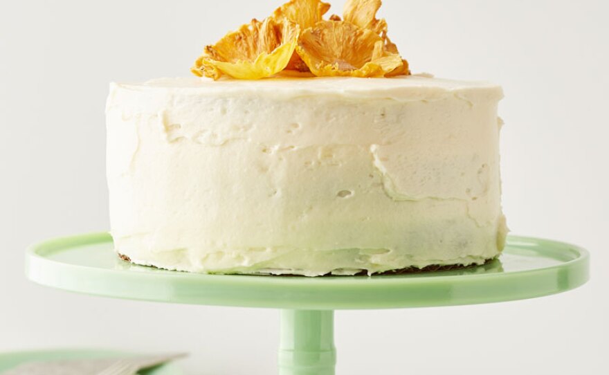 Martha bakes a hummingbird cake, a Southern classic.