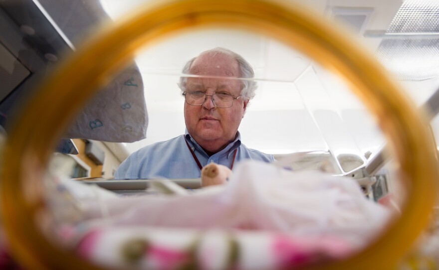 When Dr. William Benitz first came to Packard Children's neonatal intensive care unit in 1973, doctors relied on their own judgment in deciding how aggressively to treat a newborn's severe illness, he says. Often they didn't even notify parents until they had taken action.