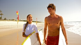 Catch a wave on your one-week walkabout tour of Australia. Paddle out at Bondi Beach or the other legendary surf spots Down Under and create memories that last a lifetime.