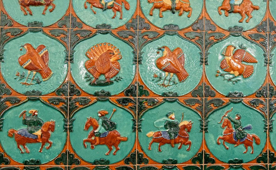 Detail of artwork in Aragvi.