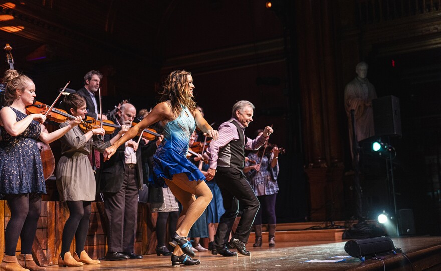 This farewell concert from acclaimed fiddle group Childsplay celebrates the musical traditions of Ireland and Scotland with rousing musical performances and step-dancing.