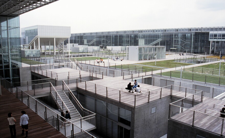 Saitama Prefectural University in Koshigaya, Japan specializes in nursing and health sciences. Nine buildings are connected by terraces and walkways.