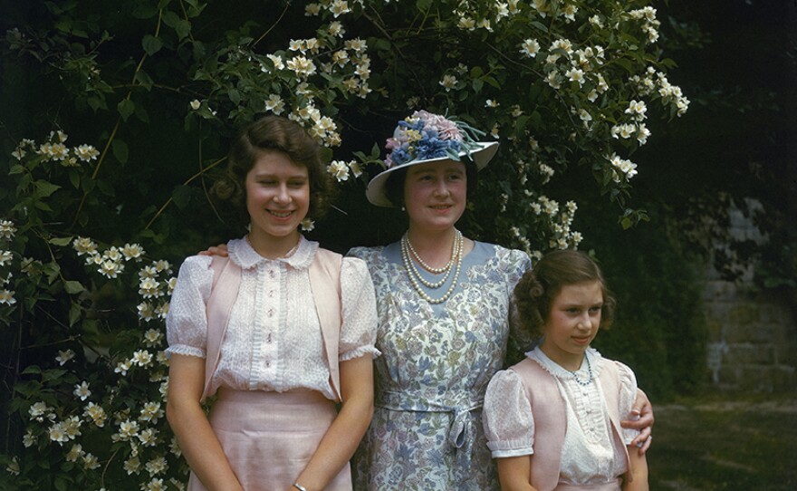 Queen Elizabeth with the young Princesses Elizabeth and Margaret. (undated photo)