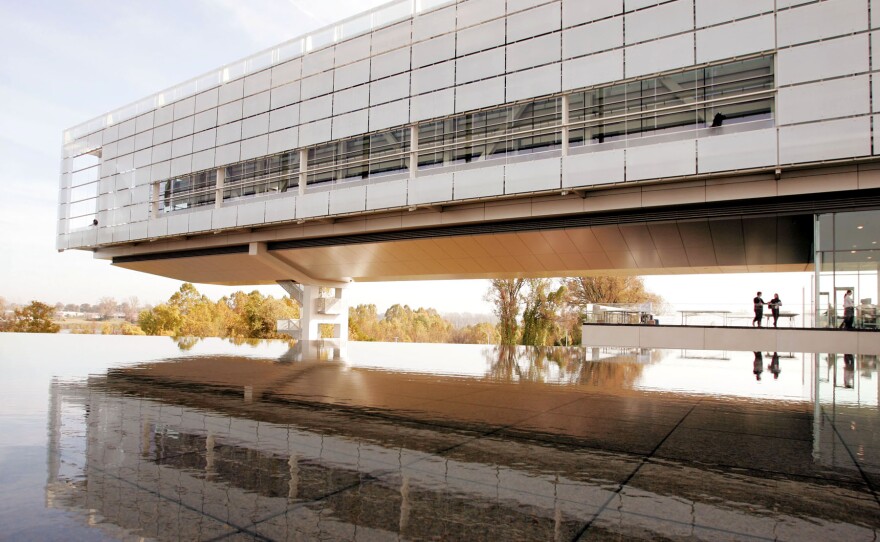 Visitors stand at the William J. Clinton Presidential Library in Little Rock, Ark., in 2004.