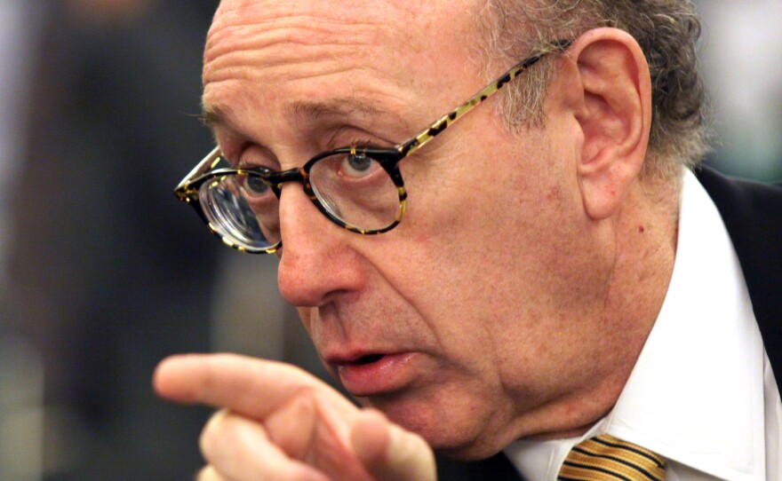 Kenneth Feinberg has been appointed to oversee talks between Bayer's lawyers and plaintiffs' representatives for a court-mandated settlement over claims that the weedkiller Roundup caused cancer.