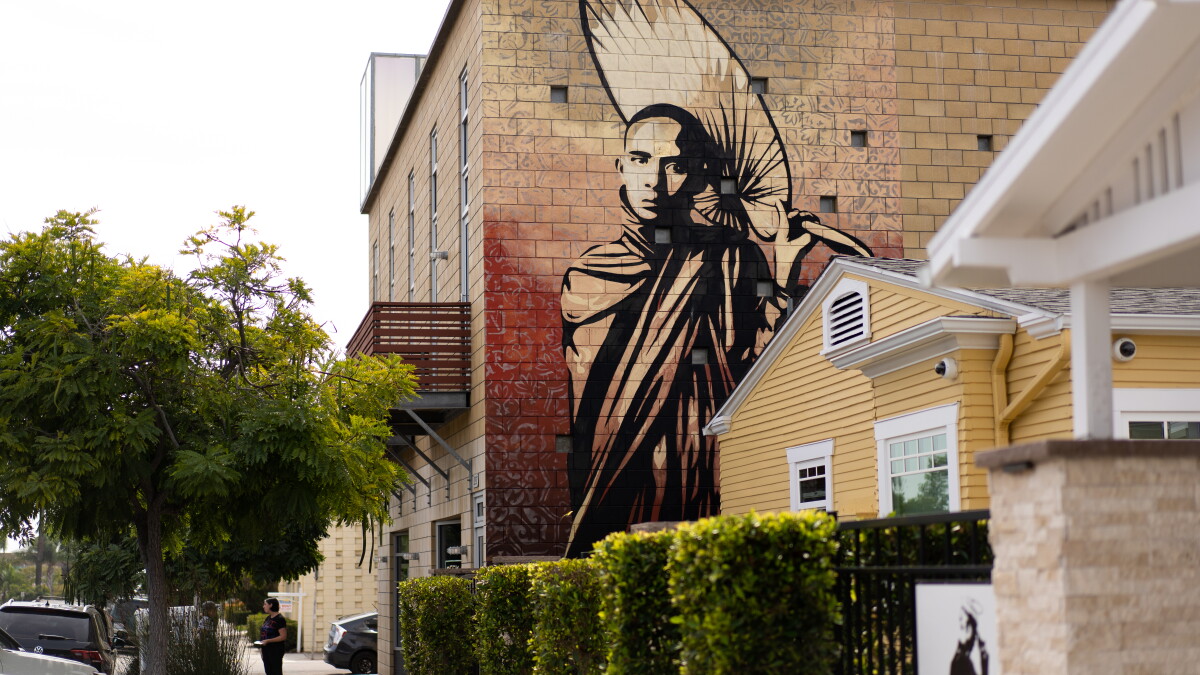 Formerly 'harassed' by city police for his art, Shepard Fairey challenges authority in South Park mural - Vimarsana News