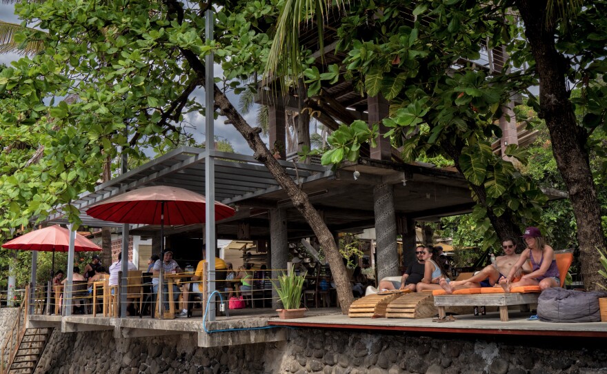 A beachfront restaurant in El Zonte beach town.