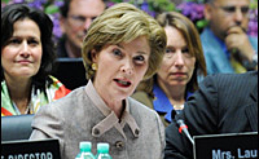 First lady Laura Bush delivers a speech at the Rome-based World Food Program on Thursday.