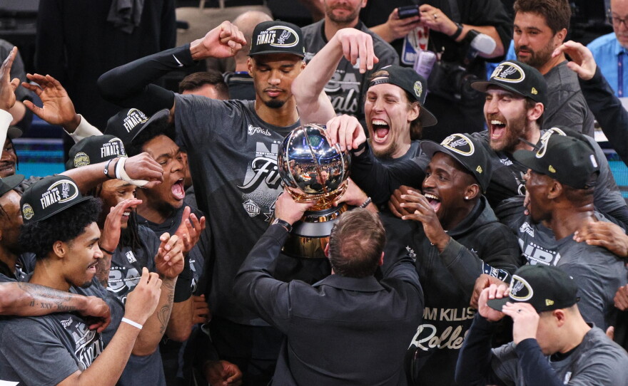 The San Antonio Spurs celebrate after defeating the Oklahoma City Thunder in the Western Conference finals of the NBA basketball playoffs series Saturday, May 30, 2026, in Oklahoma City.