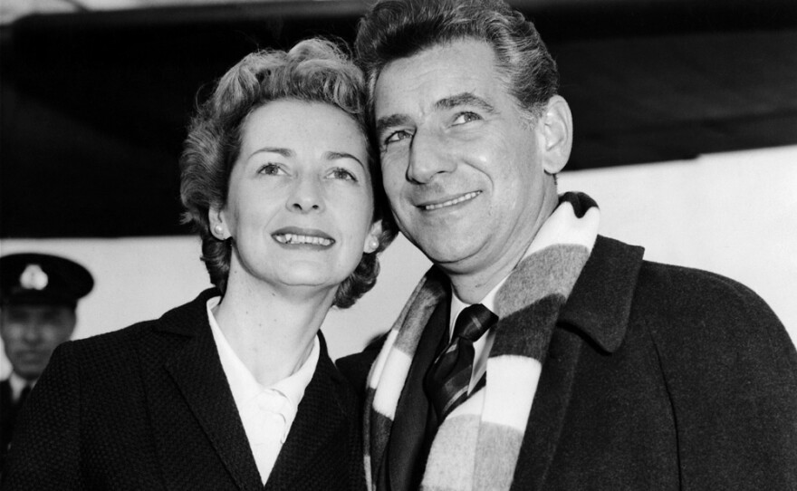 Leonard Bernstein and his wife, actress Felicia Montealegre, on tour with the New York Philharmonic in London, 1959.