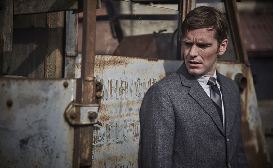 Shaun Evans as Endeavour Morse.