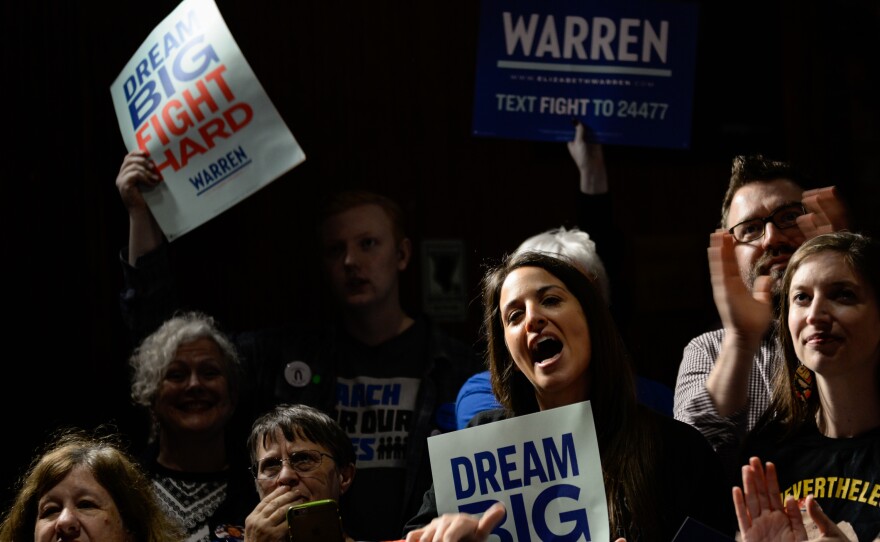 The crowd at a Warren campaign visit to Cincinnati's town hall.