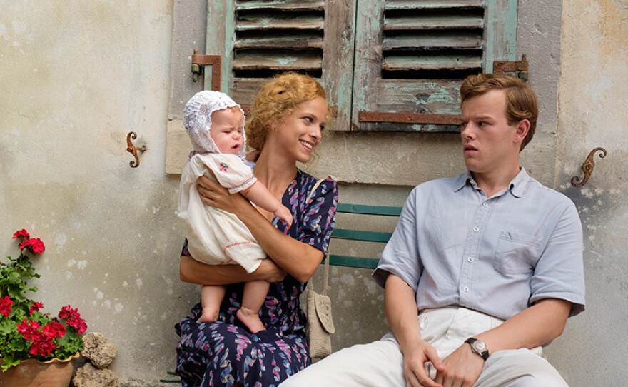 (ELLI TRINGOU) and Leslie Durrell (CALLUM WOODHOUSE)