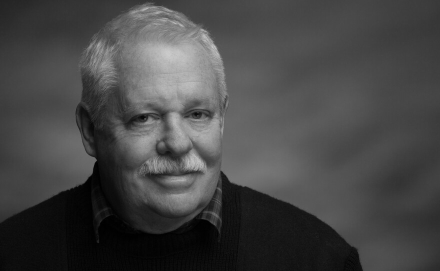 Armistead Maupin began publishing his <em>Tales of the City</em> as a serial in the <em>San Francisco Chronicle</em> in 1976.