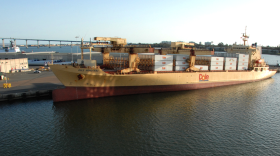 Dole cargo unloading in San Diego