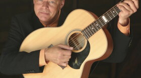 Tommy Emmanuel with his guitar