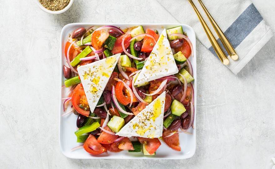 Horiatiki Salata (Hearty Greek Salad)