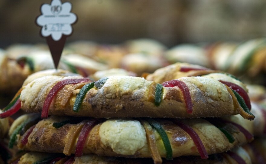 A rosca de reyes cake on display at a bakery in Mexico City. The cake is the signature dish of Three Kings Day celebrations in many parts of Latin America.