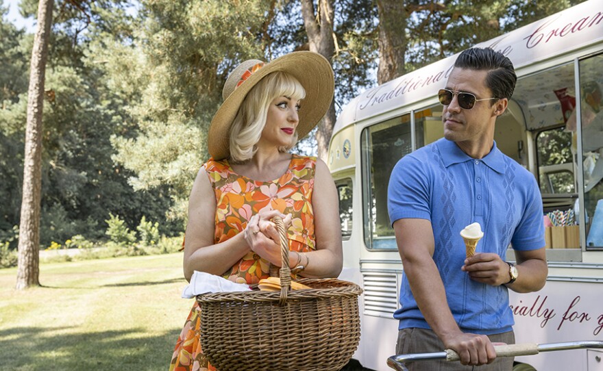Nurse Trixie Franklin (HELEN GEORGE), Matthew Aylward (OLLY RIX)