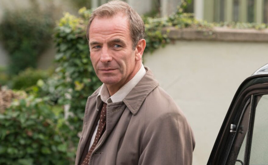 Robson Green as Inspector Keating.