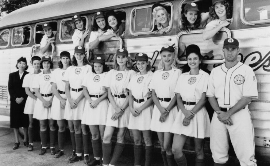 The cast of "A League of Their Own."