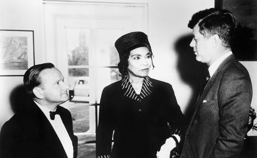 President John F. Kennedy welcomes Marian Anderson and her accompanist Franz Rupp in the Oval Office, White House, Washington, D.C., on March 22, 1962, 23 years after her Easter Sunday performance at the Lincoln Memorial. In 1961, she sang <em>The Star-Spangled Banner</em> at President Kennedy's inauguration.