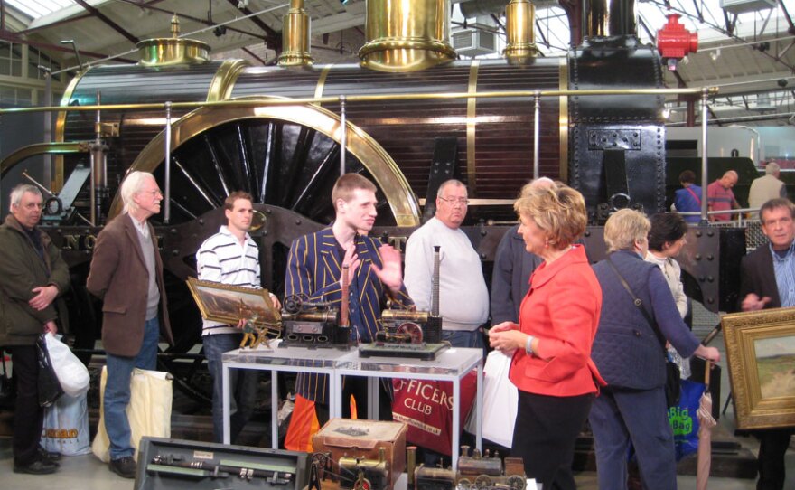 Hilary Kay talks to a collector of steam engines.