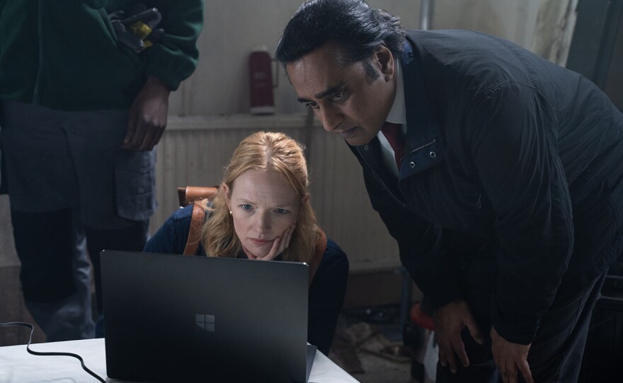 Lingley (CAROLINA MAIN) & DI Sunny Khan (SANJEEV BHASKAR) in MASTERPIECE: UNFORGOTTEN: Season 5