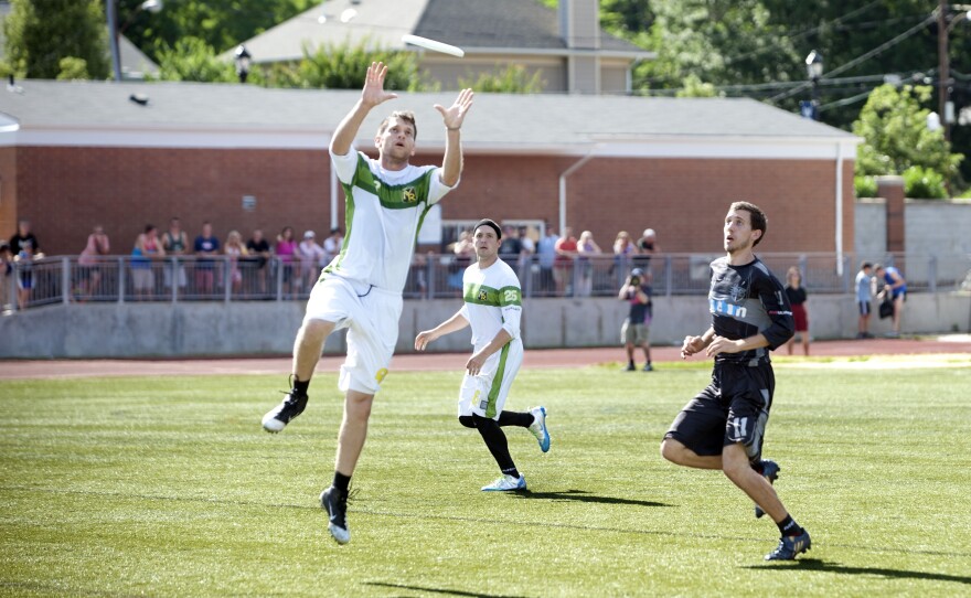 Despite the heat, both teams played hard and kept the score of the game very close. The Current won 22-20 and will travel to Boston to play the Whitecaps on Saturday for the first game of the playoffs.