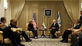 U.S. Secretary of State Hillary Clinton met with Israeli President Shimon Peres on Wednesday at the Beit Hanassi presidential residence in Jerusalem.