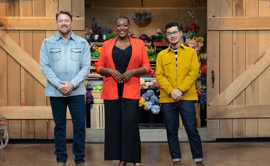 GREAT AMERICAN RECIPE, Season 4: Judges Tim Hollingsworth, Tiffany Derry and Francis Lam