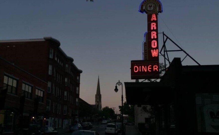 The neon sign of the Red Arrow Diner has been attracting presidential hopefuls for decades.