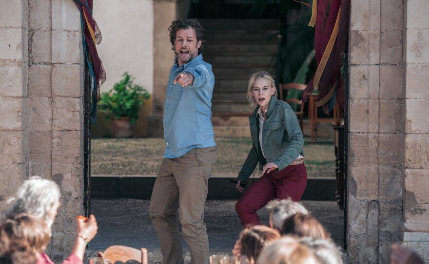 Max Winter (JULIAN LOOMAN) and Miranda Blake (ELEN RHYS)