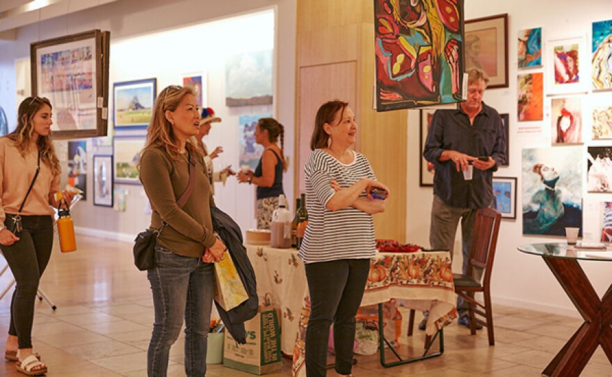 Spring Art and Wine Walk at The Forum Carlsbad