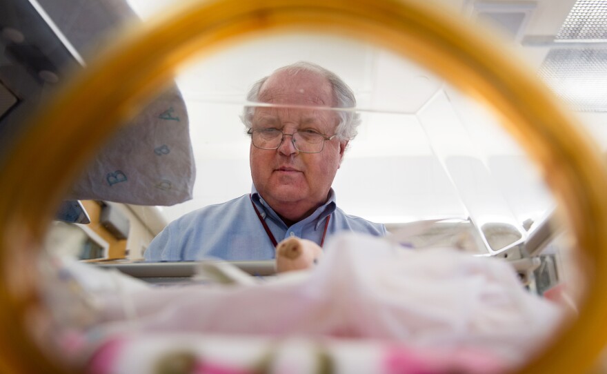 When Dr. William Benitz first came to Packard Children's neonatal intensive care unit in 1973, doctors relied on their own judgement in deciding how aggressively to treat a newborn's severe illness, he says. Often they didn't even notify parents until they had taken action.