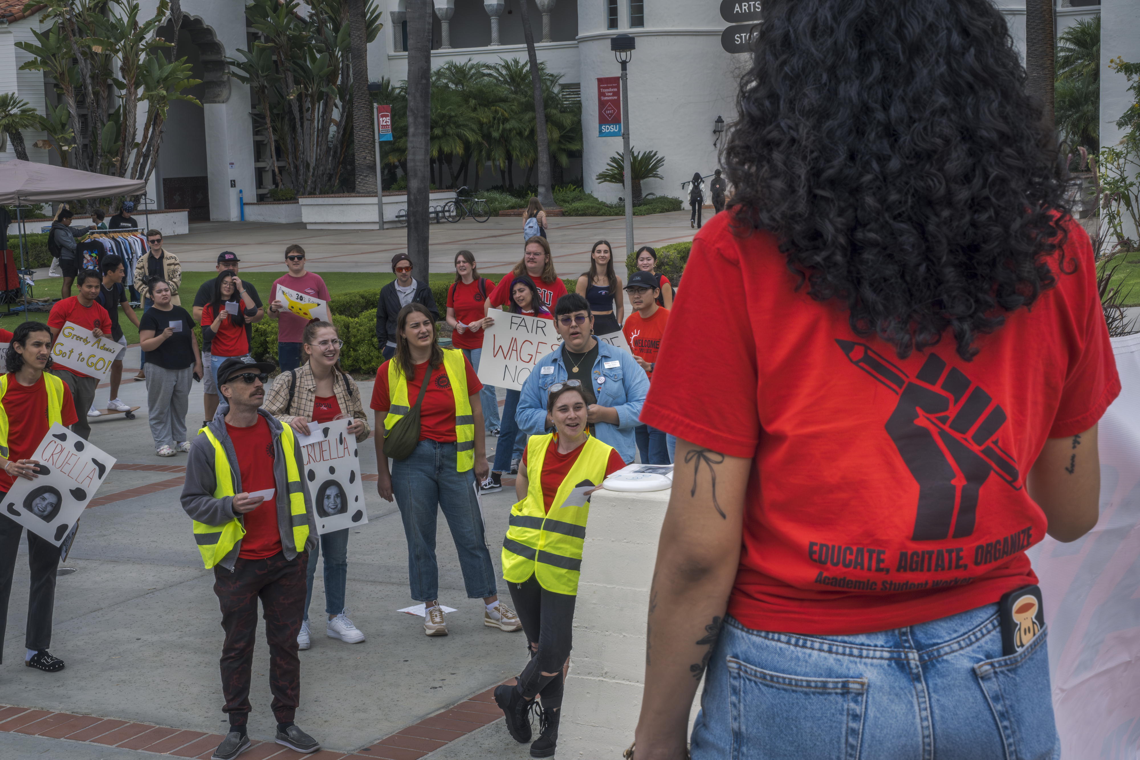 SDSU academic workers rally for new contract, better pay | KPBS Public Media