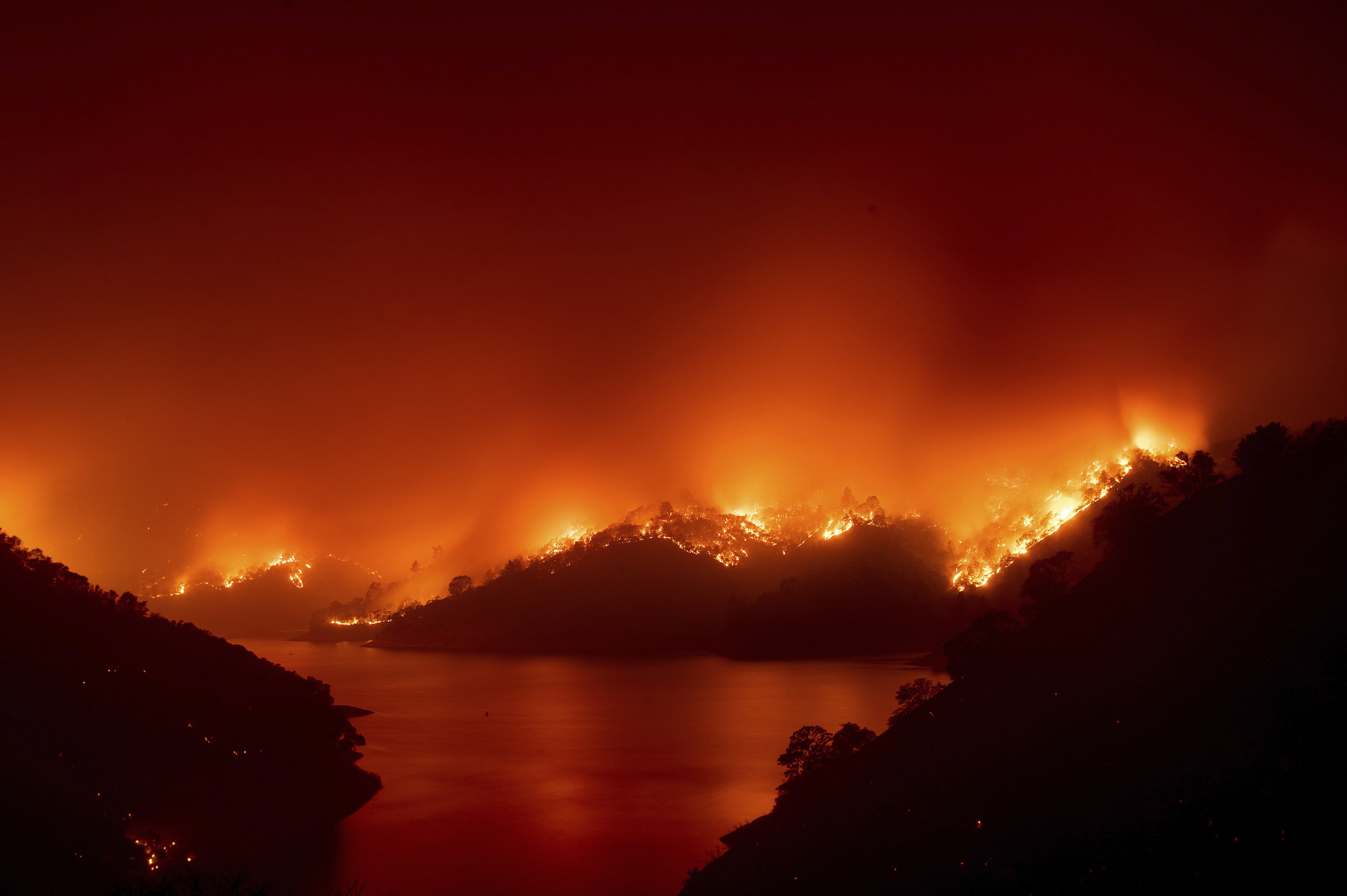 Northern California Wildfires Threatening Thousands Of Homes | KPBS Public  Media